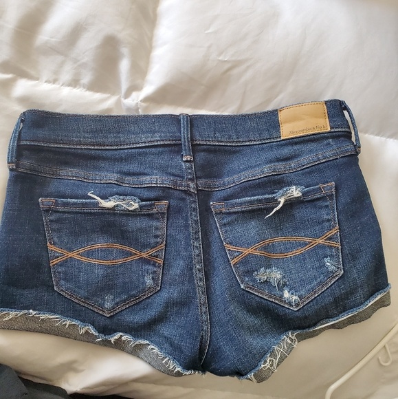 Abercrombie & Fitch denim Jean shorts - Picture 2 of 2